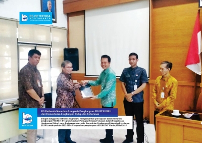 RS Bethesda menerima anugerah Penghargaan PROPER Biru dari Kementerian Lingkungan Hidup dan Kehutanan . Pencapaian penghargaan PROPER (Program Penilaian Peringkat Kinerja Perusahaan dalam Pengelolaan LIngkumgan Hidup)